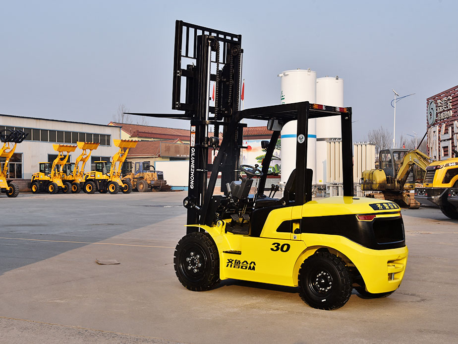 柴油內燃叉車發動機使用的注意事項和保養